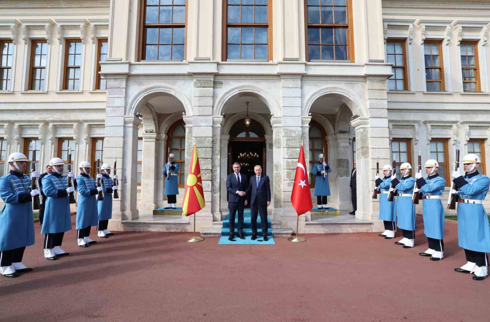 Cumhurbaşkanı Erdoğan, Kuzey Makedonya Başbakanı Mickoski’yi kabul etti
