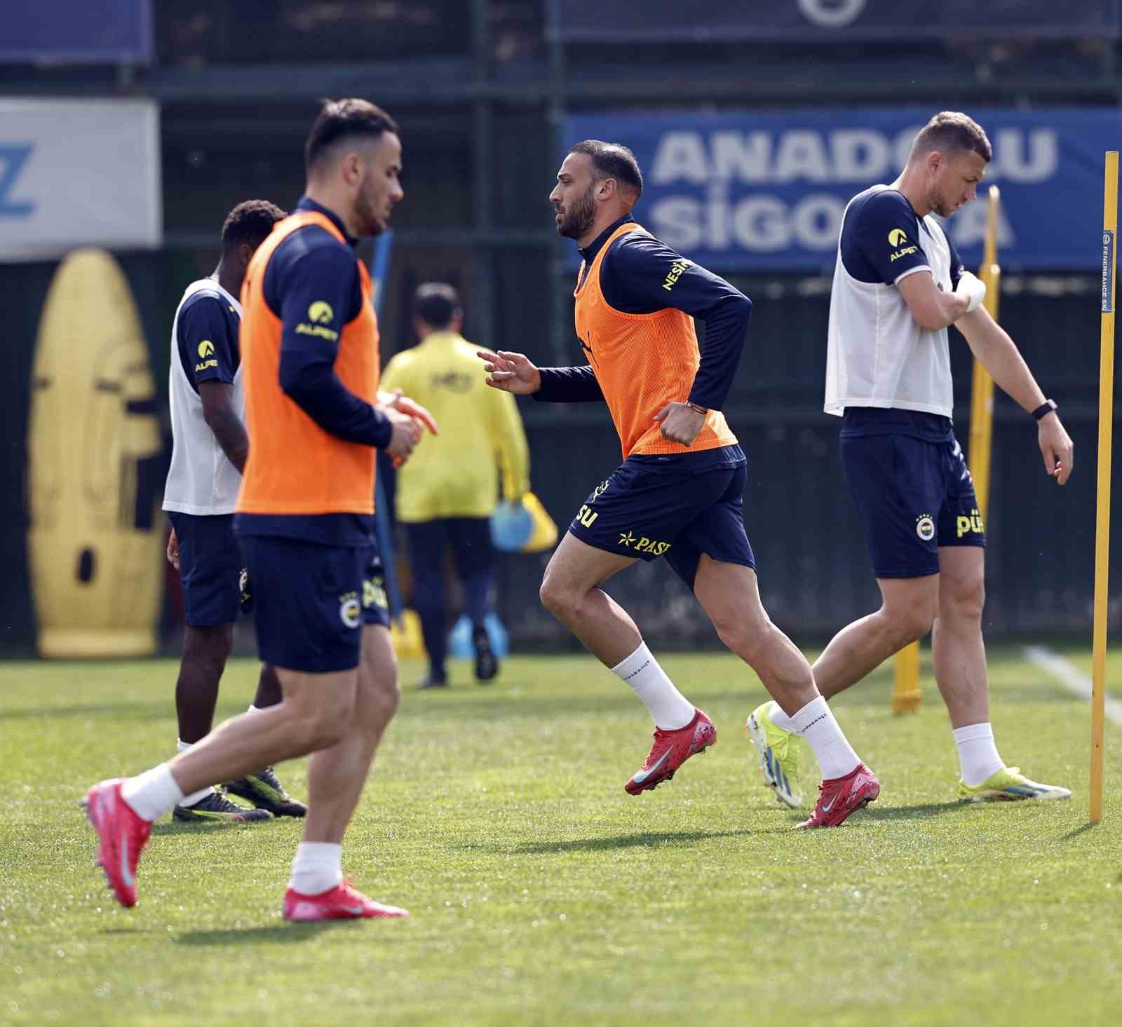 Fenerbahçe, Kayserispor maçı hazırlıklarını tamamladı
