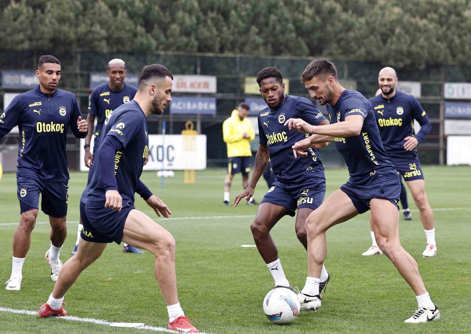 Fenerbahçe’de Eyüpspor mesaisi devam etti
