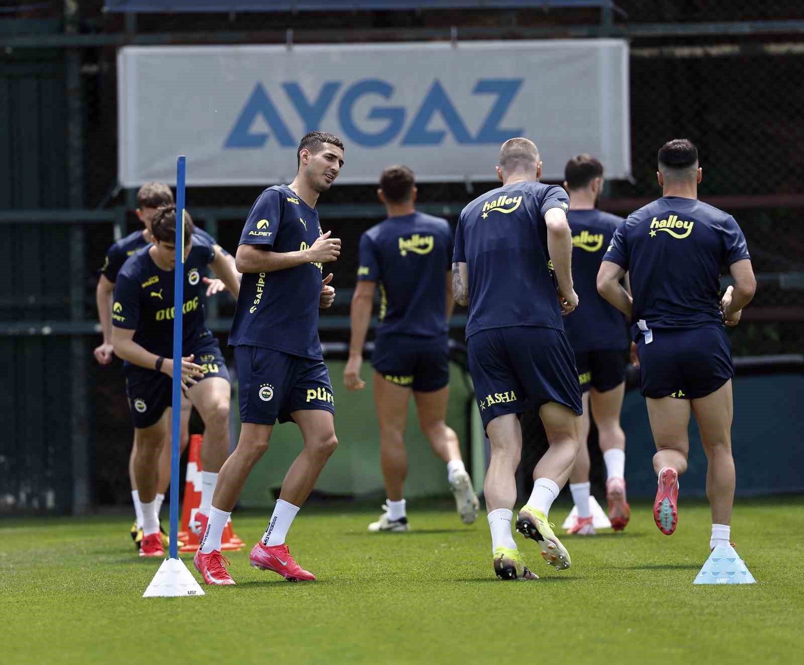 Fenerbahçe, Konyaspor maçı hazırlıklarını tamamladı
