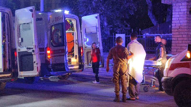 Edirne'de orduevinde çıkan yangında 16 asker dumandan etkilendi