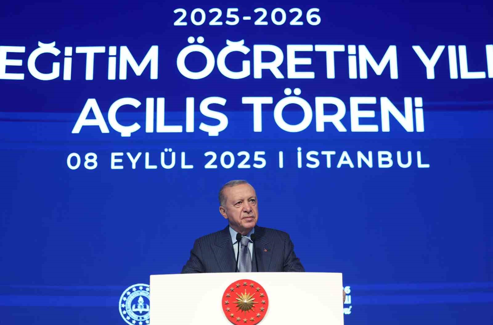 Cumhurbaşkanı Erdoğan: "Hadisenin faili 16 yaşındaki bir şahıs yakalanmıştır. Bağlantıları araştırılmaktadır"
