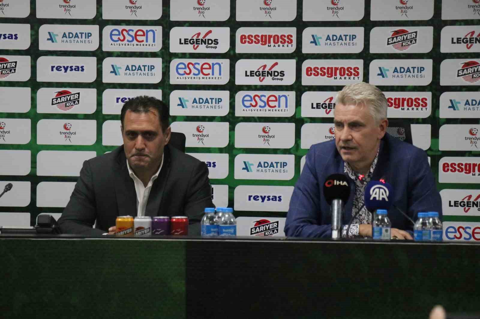 Sakaryaspor’da Serhat Sütlü için imza töreni düzenlendi
