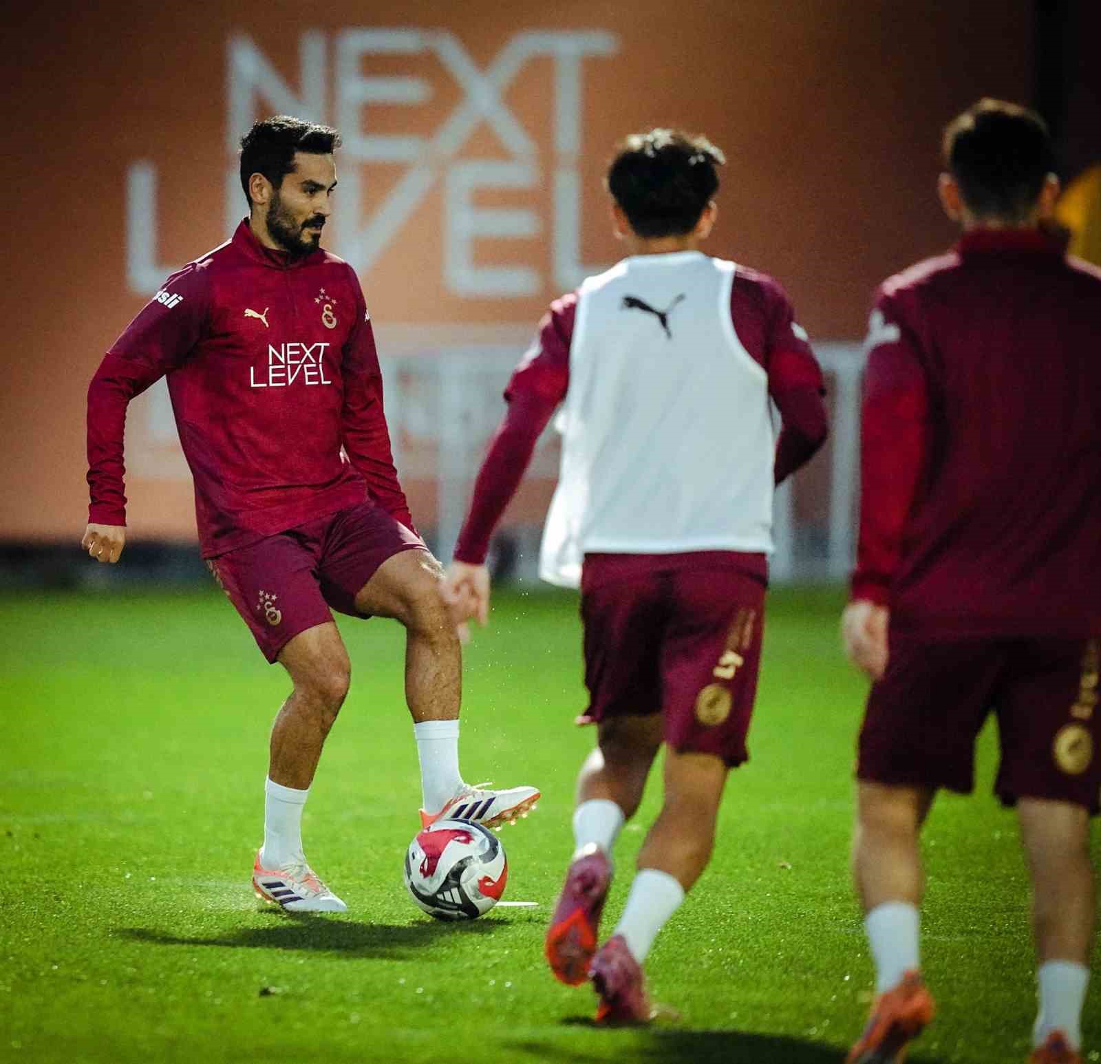 Galatasaray, Gençlerbirliği maçı hazırlıklarını sürdürdü
