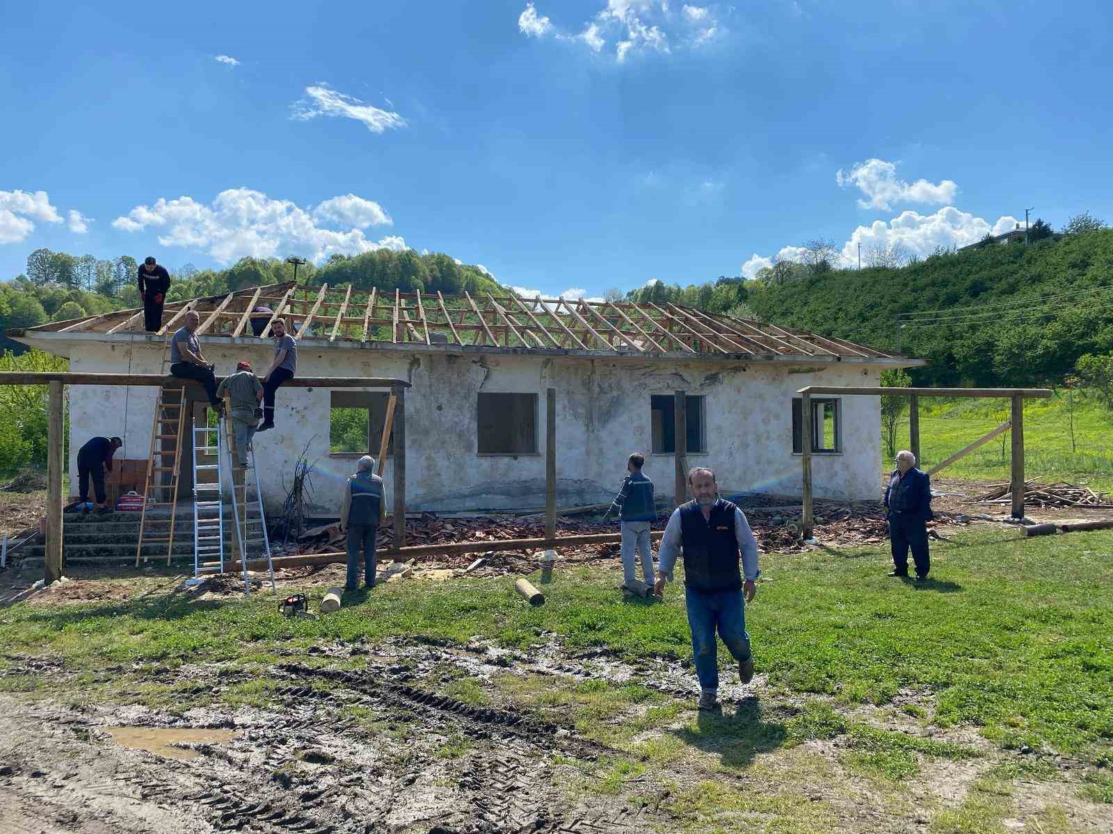 Komşuda imeceyle ihya edildi!