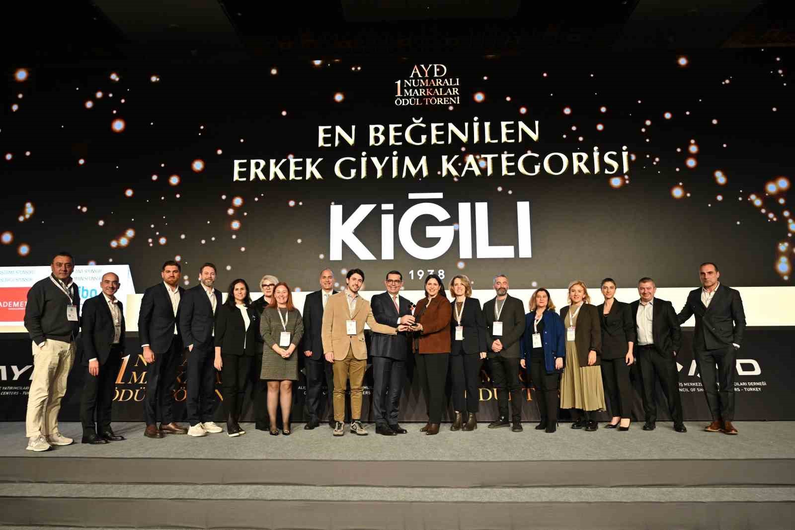 Kiğılı, ‘En Beğenilen Erkek Giyim Markası’ seçildi
