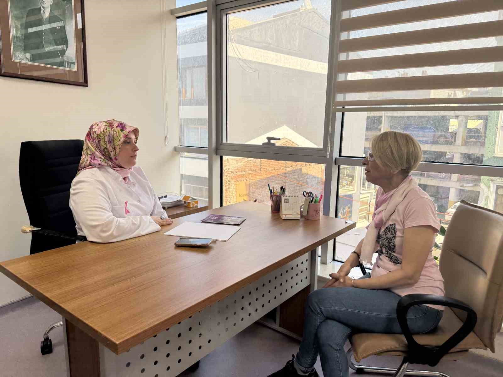 Asansörde okuduğu pano sonrası tarama yaptırdı: Meme kanseri 2’nci evrede tedavi edildi