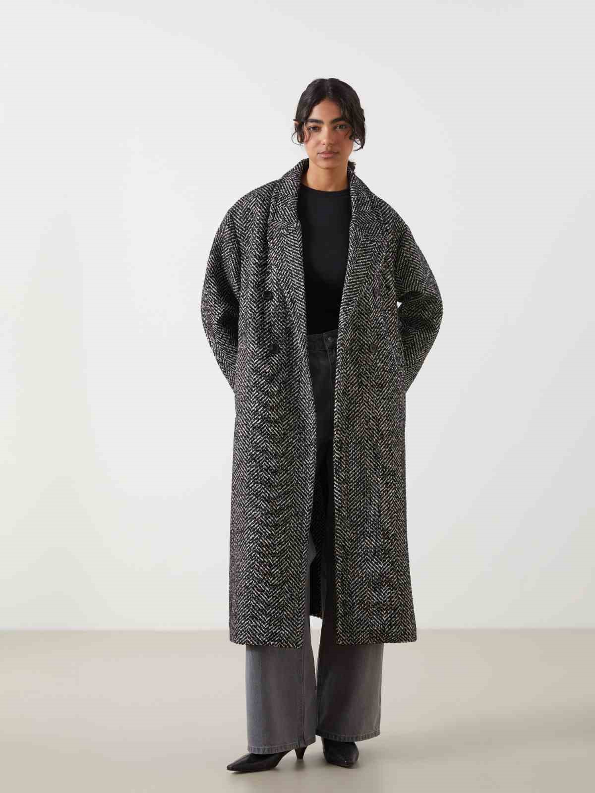 LC Waikiki, kabanlarda sonbahar ve kış trendlerini tüketicilere sundu