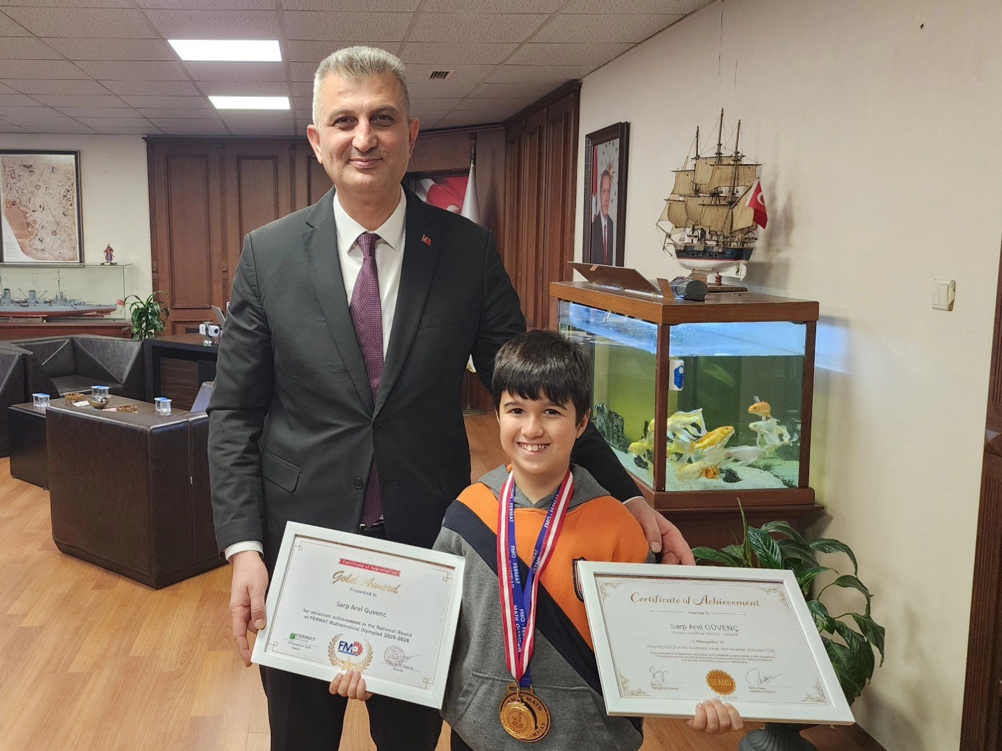 İlkokul öğrencisi, matematik olimpiyatlarında 3 altın madalya kazandı