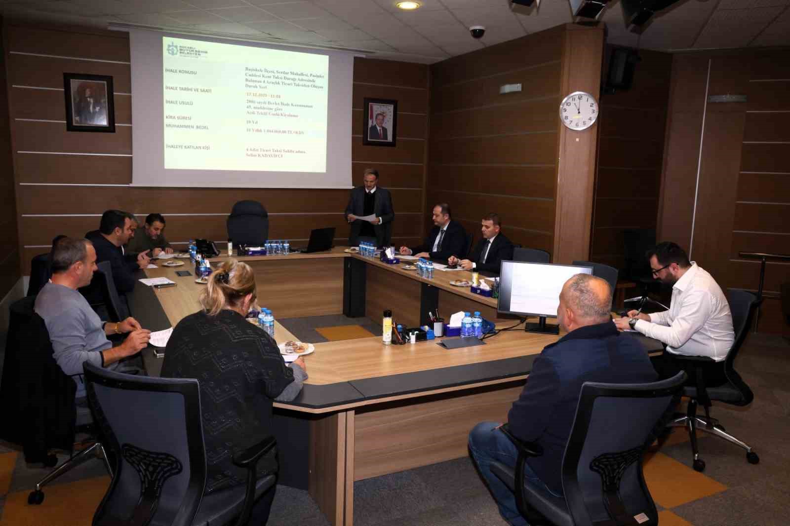 Encümenden yılbaşı ayarı!