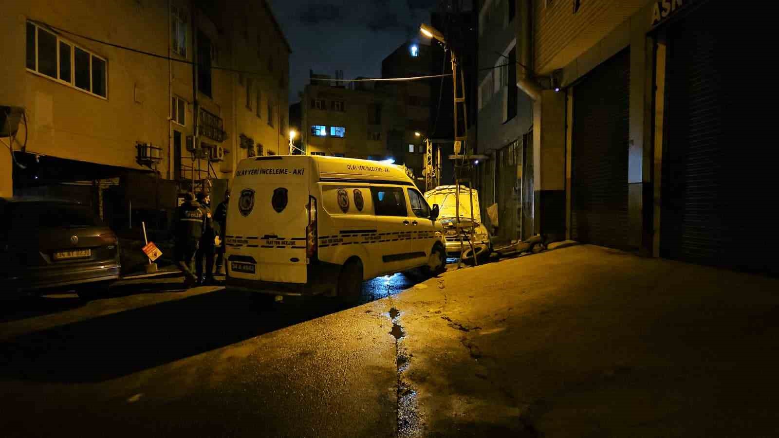 Isınmak için arabaya girmişti, hayatını kaybetti