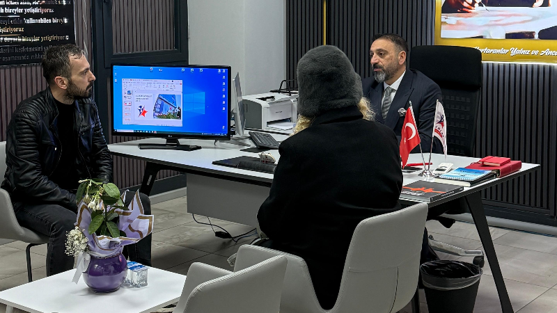 Uzmanlar Koleji'nde bursluluk sınavına yoğun ilgi