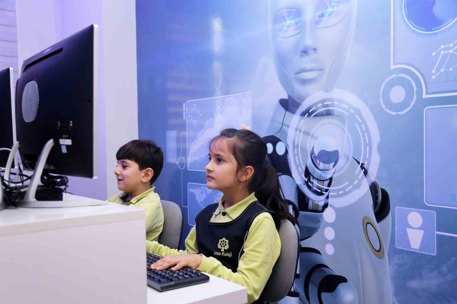 İhlas Koleji, "Yapay Zekâ Ofisi" ile eğitimin geleceğini tasarlıyor
