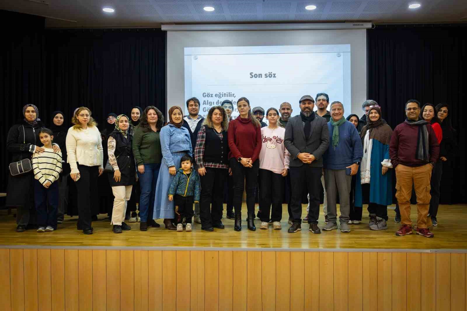 Sancaktepe’de fotoğrafın "Gerçek Hikâyeleri" konuşuldu
