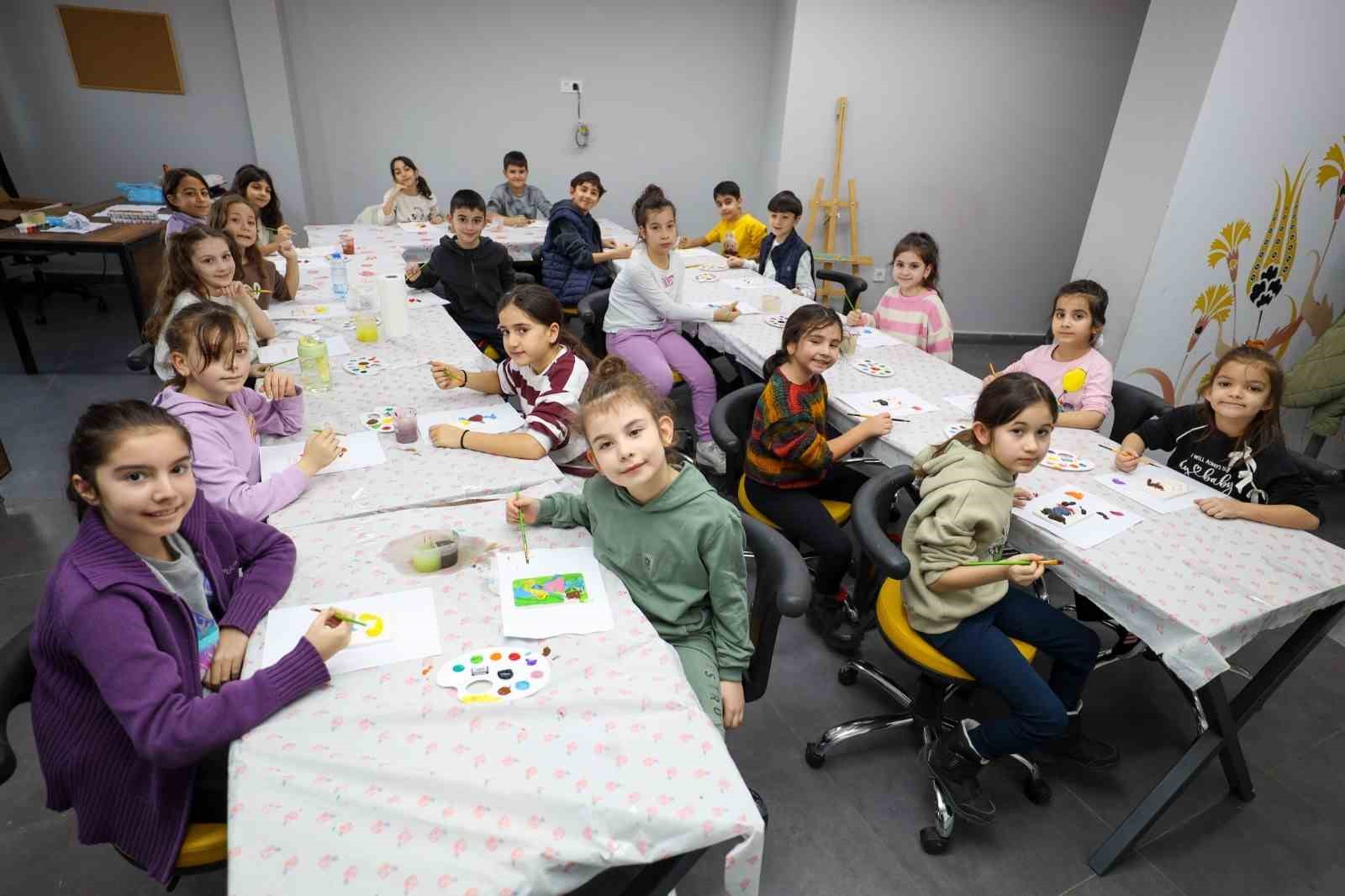 Başiskele’de öğrenciler yarıyıl tatilini atölye çalışmalarıyla değerlendiriyor
