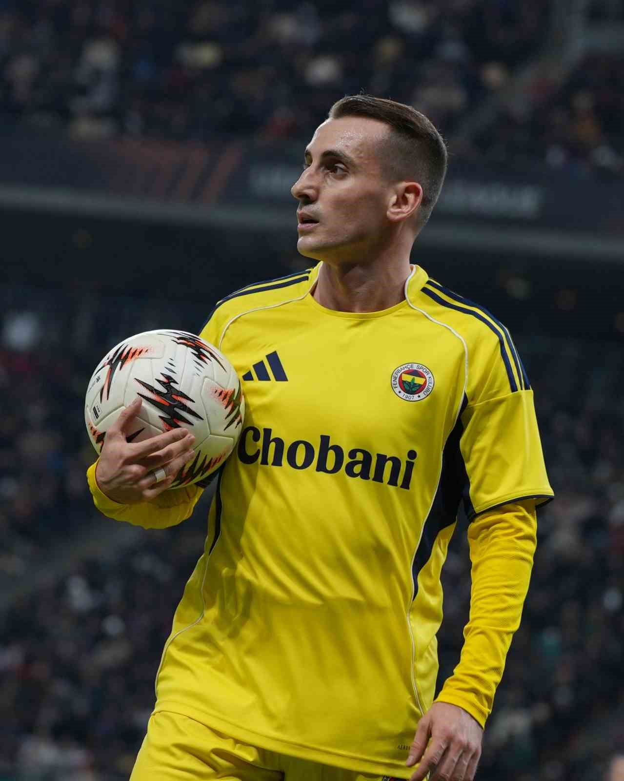 UEFA Avrupa Ligi: FCSB: 0 - Fenerbahçe: 1 (İlk yarı)
