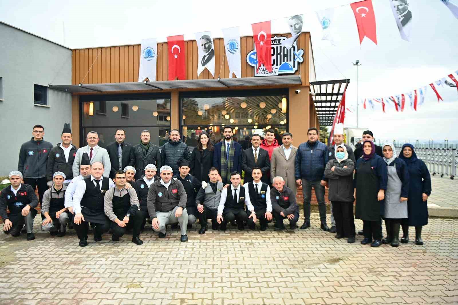 Tuzla Mekan Palmiye yenilenen yüzüyle hizmete açıldı
