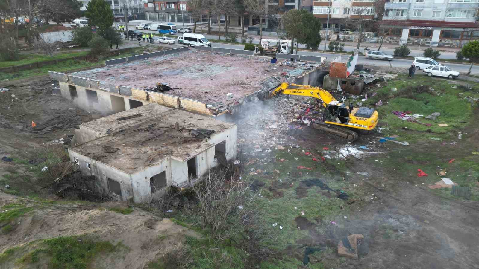 Komşuda hareketli anlar