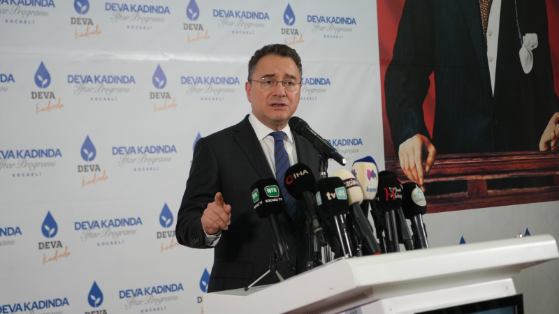 Ali Babacan: "Türkiye’yi hedef gösterenler avcunu yalar"