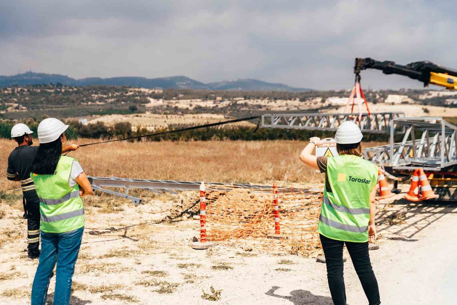 Toroslar EDAŞ, Hatay’da kış hasarlarını fırsata çevirdi
