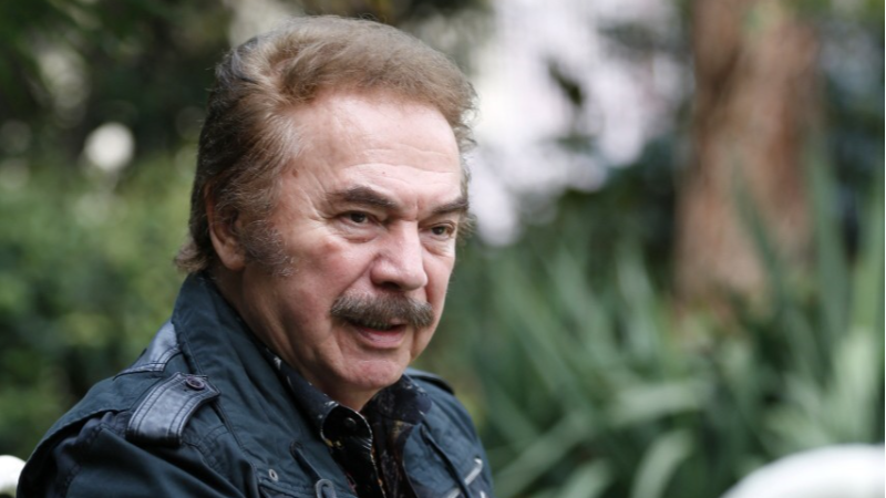 Usta sanatçı Orhan Gencebay, hastanede tedavi altında