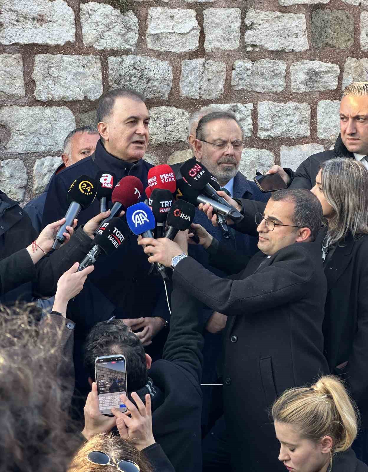 AK Parti Sözcüsü Çelik: "Prof. Dr. İlber Ortaylı, Türkiye’ye karşı yapılan kara propagandalarda, özellikle Ermeni meselesiyle ilgili ilmiyle, irfanıyla son derece önemli bir duruş sergiledi"
