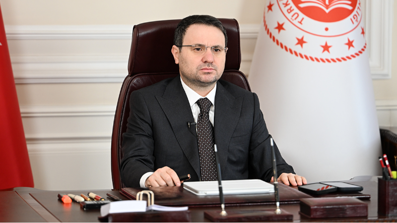 Bakan Gürlek’ten Özel’e sert yanıt: "Belgeler sahte, son dakika çırpınışları"