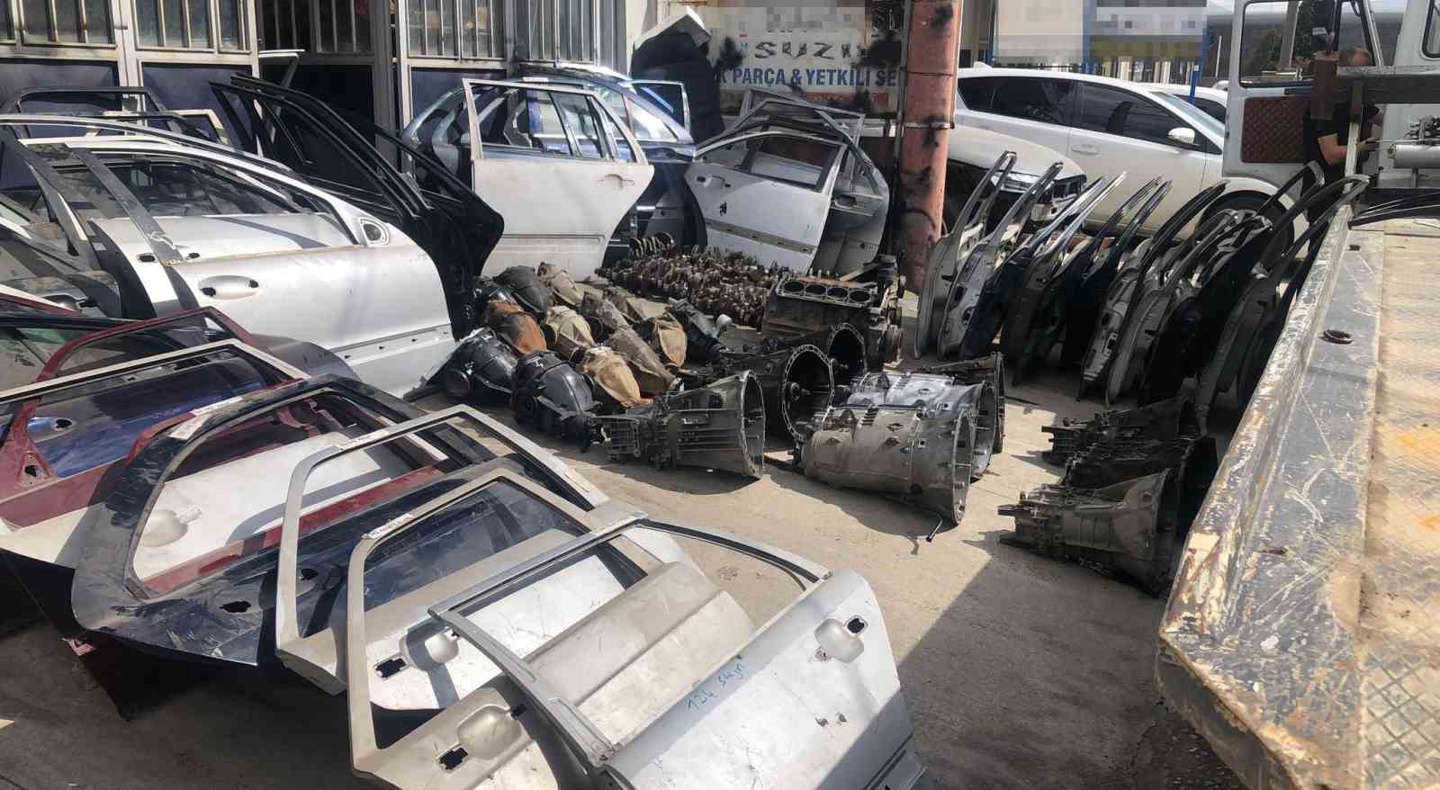 Kaçak oto parçasıyla 2 milyonluk haksız kazanç hedefleniyordu, polis "dur" dedi
