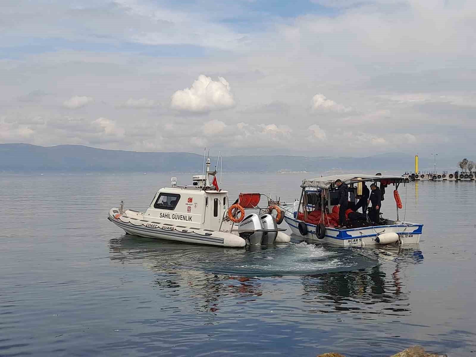 Kaçak midye ihbarı ekipleri alarma geçirdi
