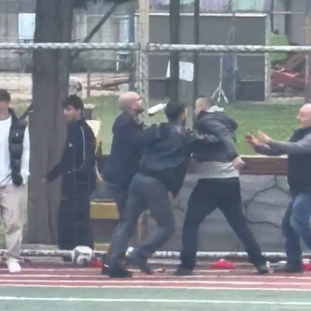 Kocaeli’de kadın hakeme saldırı girişimi kamerada
