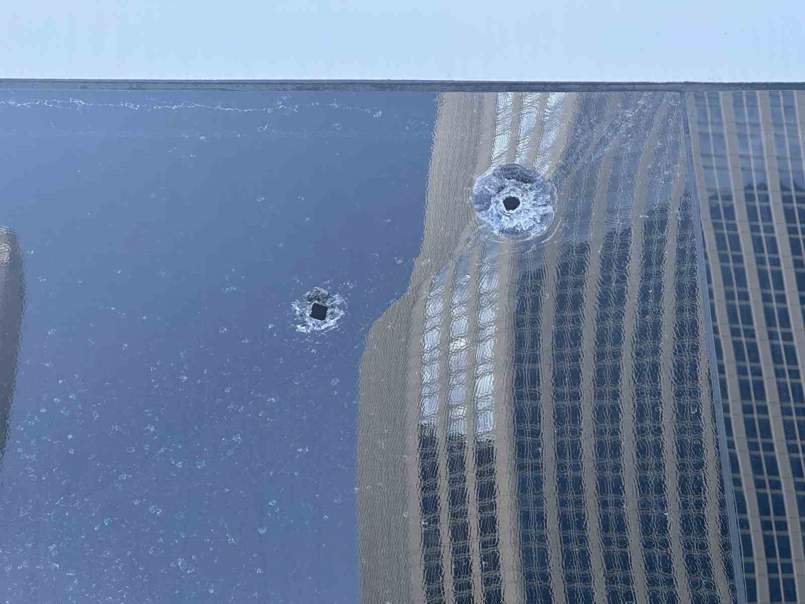 Beşiktaş’ta kurşun yağmurunda kalan servis araçları görüntülendi