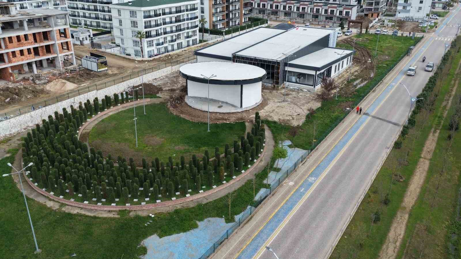 Başiskele’de 15 Temmuz Bilim Merkezi inşaatı hızla yükseliyor