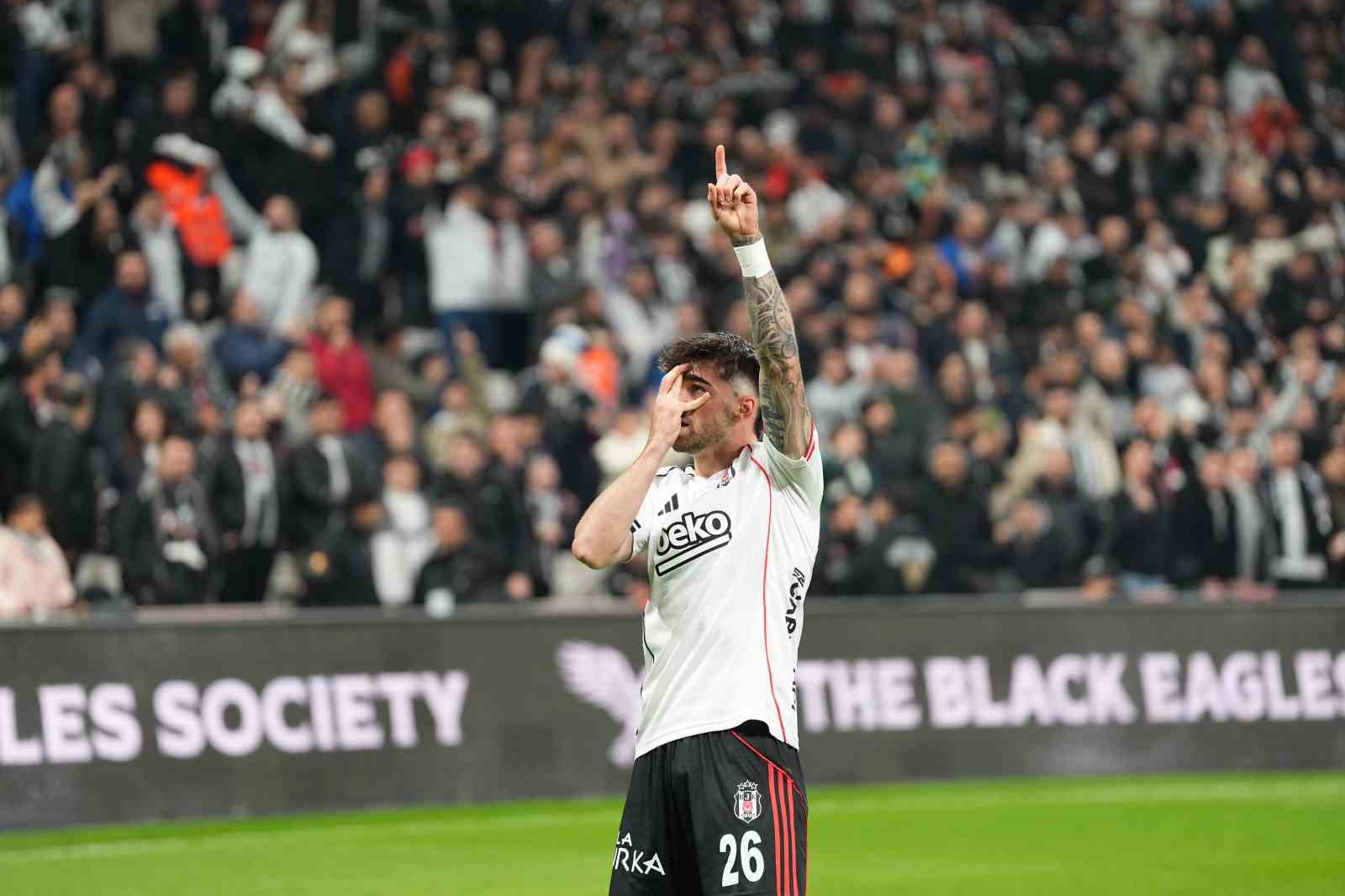 Jota Silva 14 hafta sonra golle tanıştı
