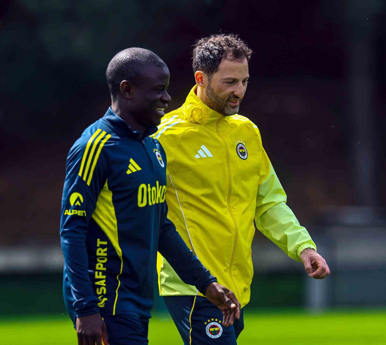 Fenerbahçe, Çaykur Rizespor maçının hazırlıklarını sürdürdü
