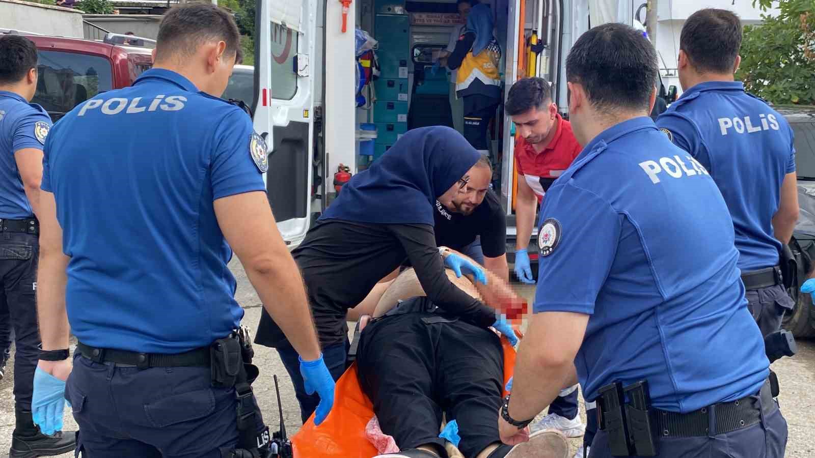 Eski eşini öldürüp oğlunu yaralayan sanıktan ceza almamak için şok savunma