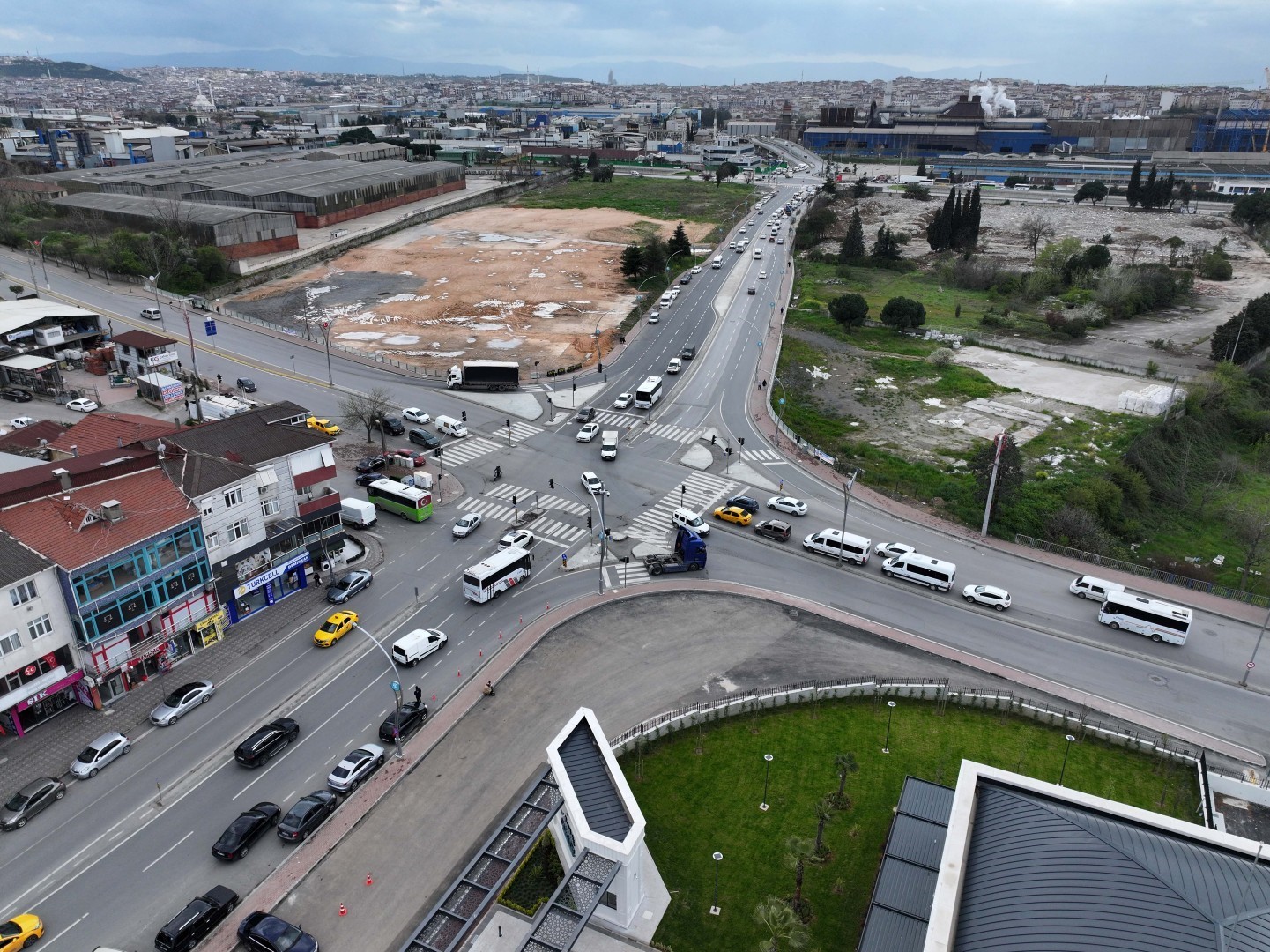 Gebze’nin 4 önemli güzergahında yol yenileme çalışmaları tamamlandı
