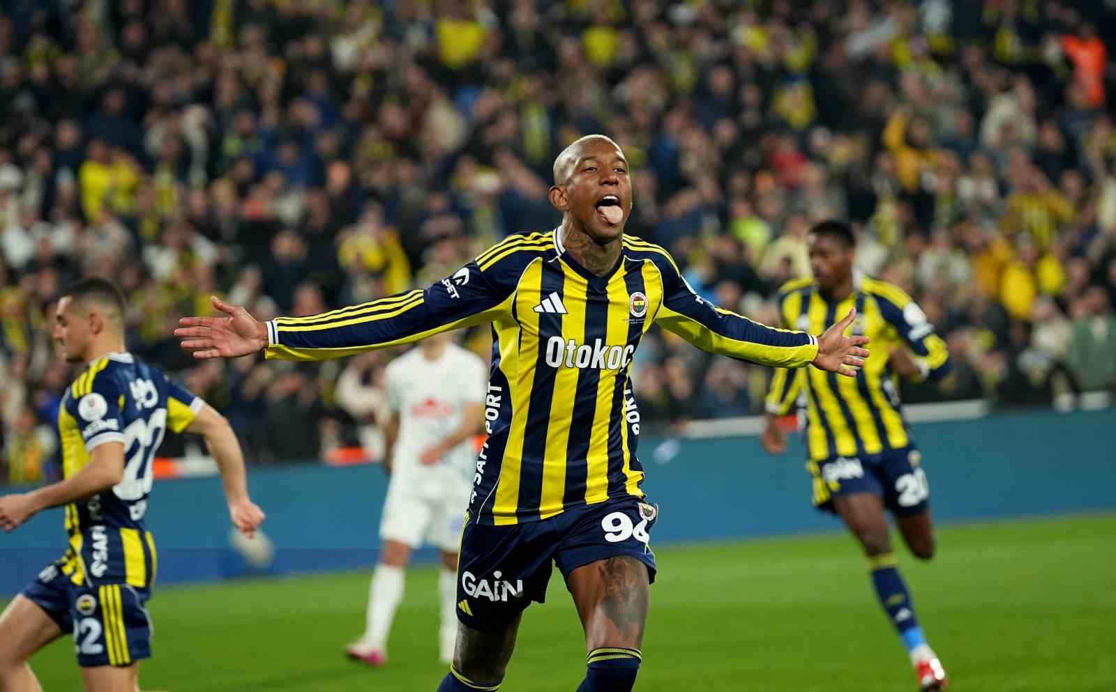 Talisca, ligde 16. golüne ulaştı
