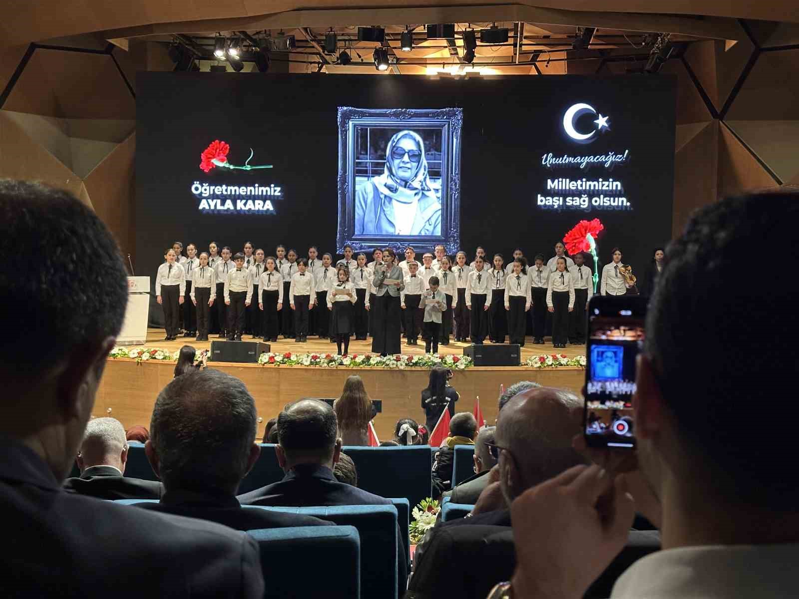 İstanbul’da 23 Nisan coşkusu Devlet Arşivleri Osmanlı Arşivi Külliyesi’nde törenle kutlandı

