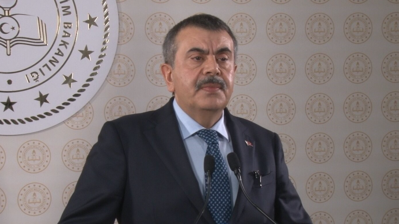 Bakan Tekin okullarda alınacak güvenlik tedbirlerini açıkladı