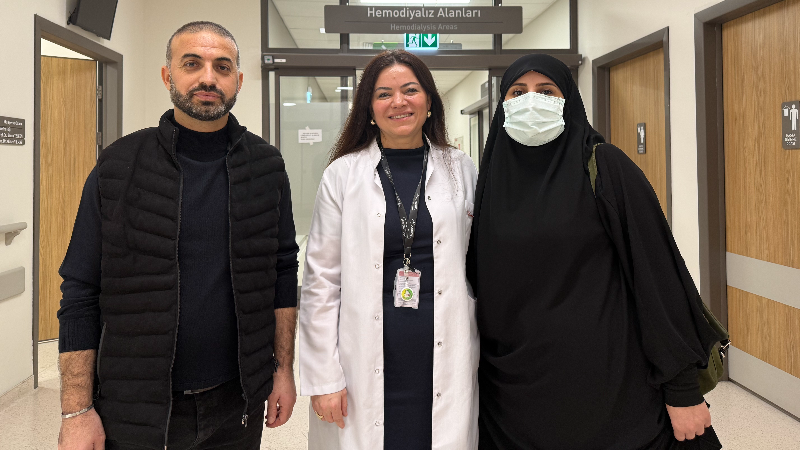 Önce bebeğini doğurdu sonra eşine can oldu
