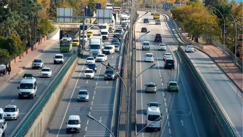 Kocaeli’de trafik yoğunluğu arttı
