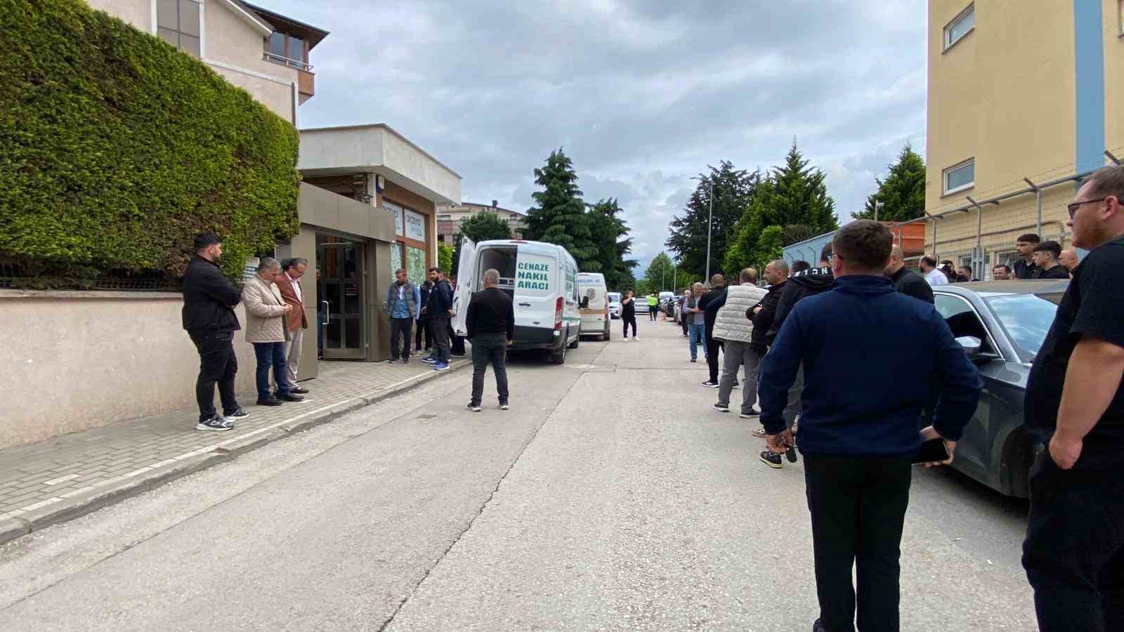 Nikah şahidi olduğu ortağı tarafından öldürüldü
