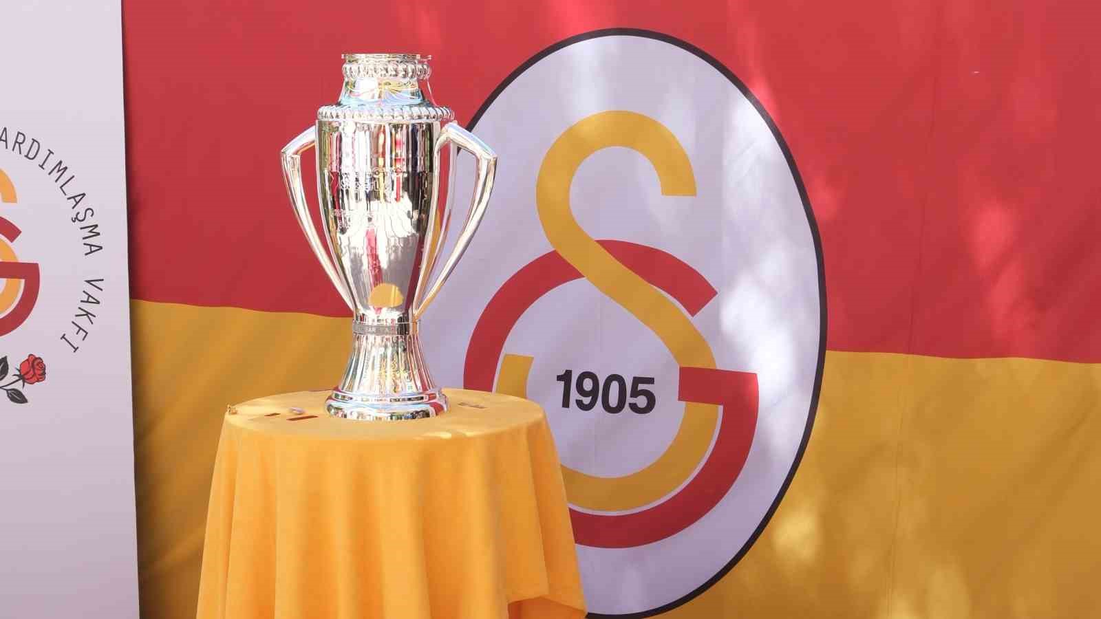 Kurban Bayramı sevinci şampiyonluk kupasıyla Galatasaraylılar Yurdu’nda yaşandı
