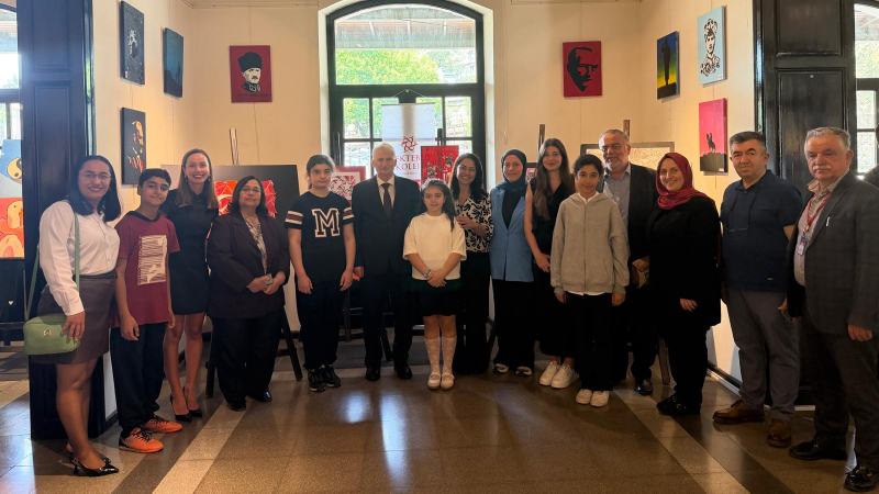 Mektebim Koleji’nden sanat şöleni: Öğrenci eserleri bu sergide