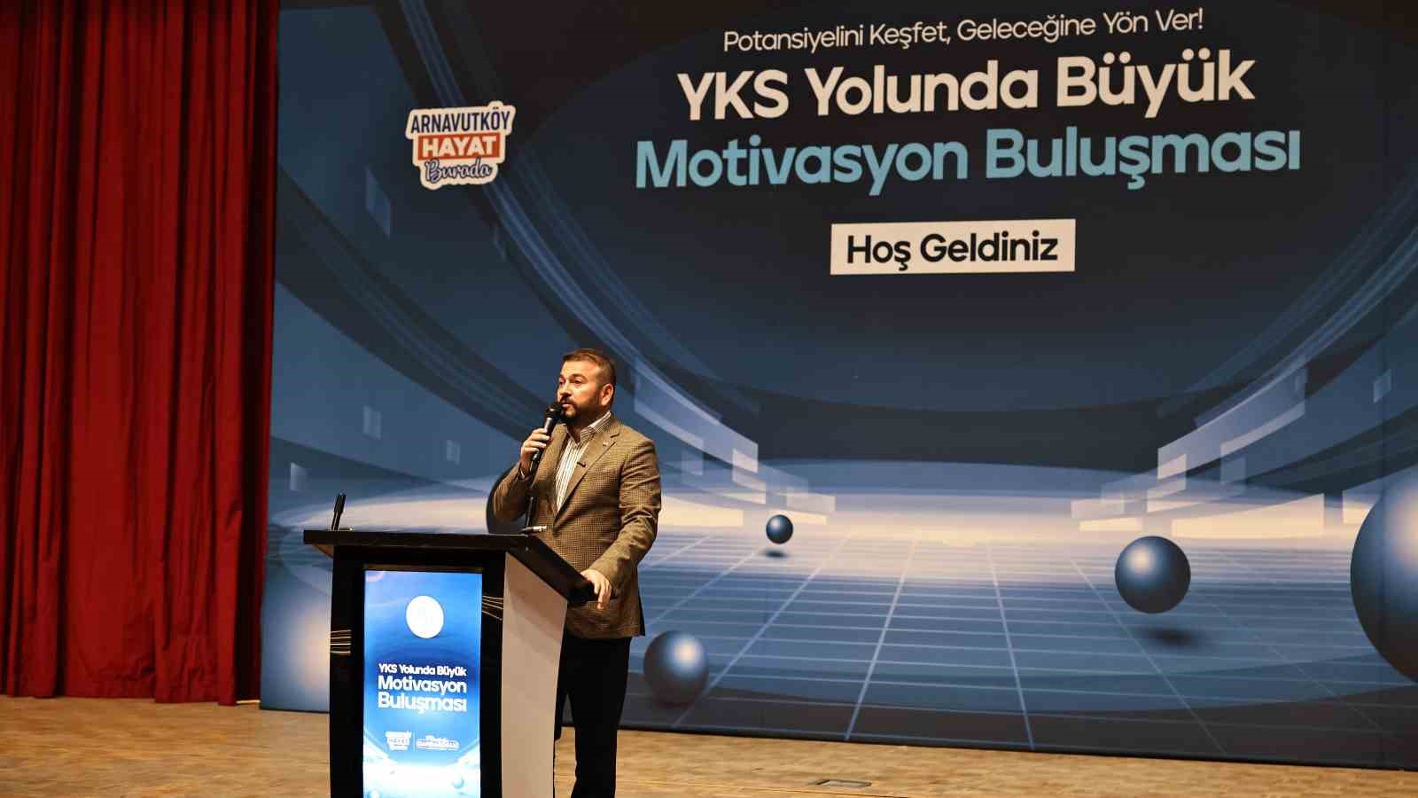 Arnavutköy’de YKS’ye hazırlanan gençlere motivasyon desteği