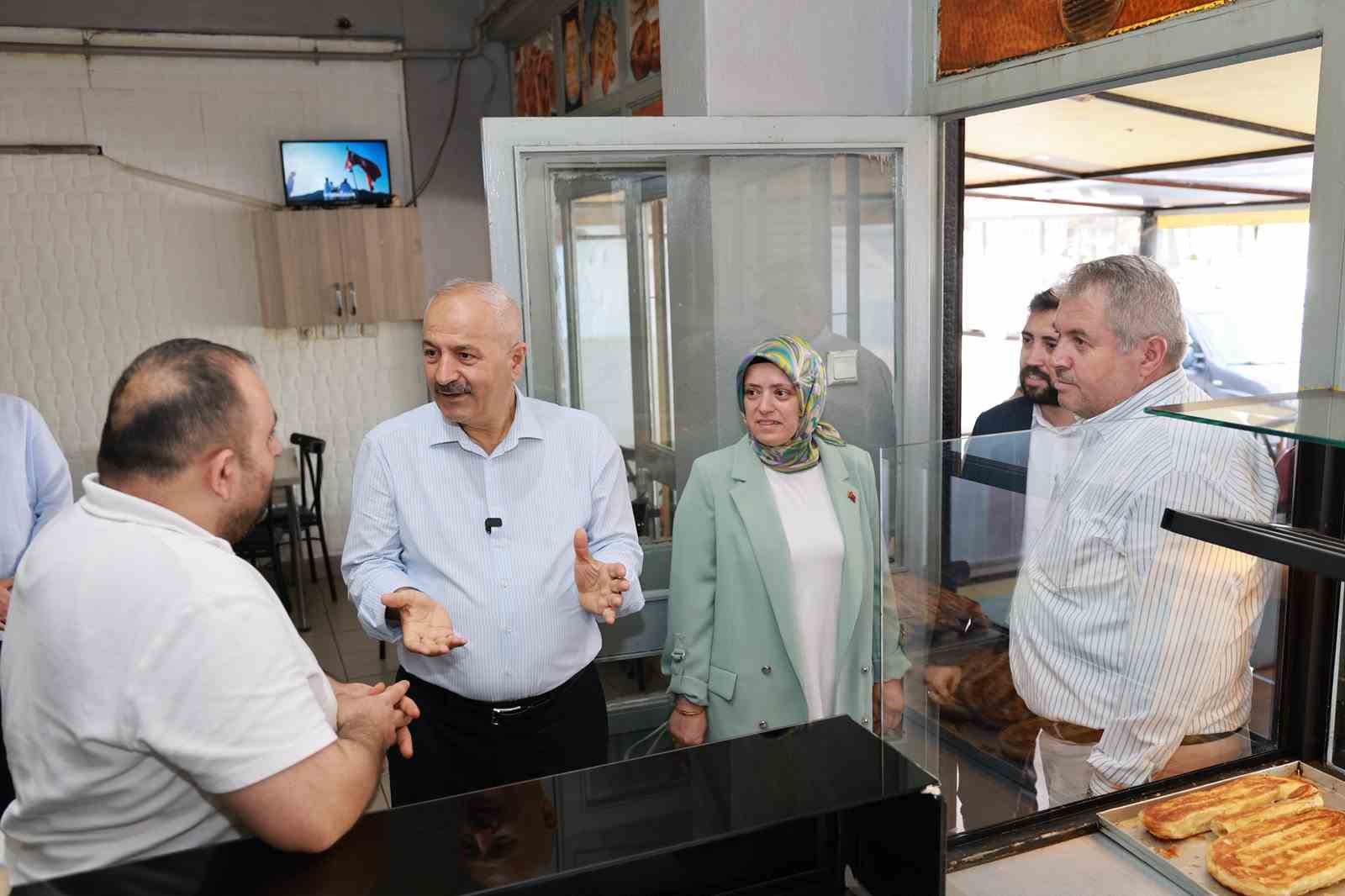 Başkan Büyükgöz: "Şehrimizi birlikte yönetme anlayışıyla hareket ediyoruz"
