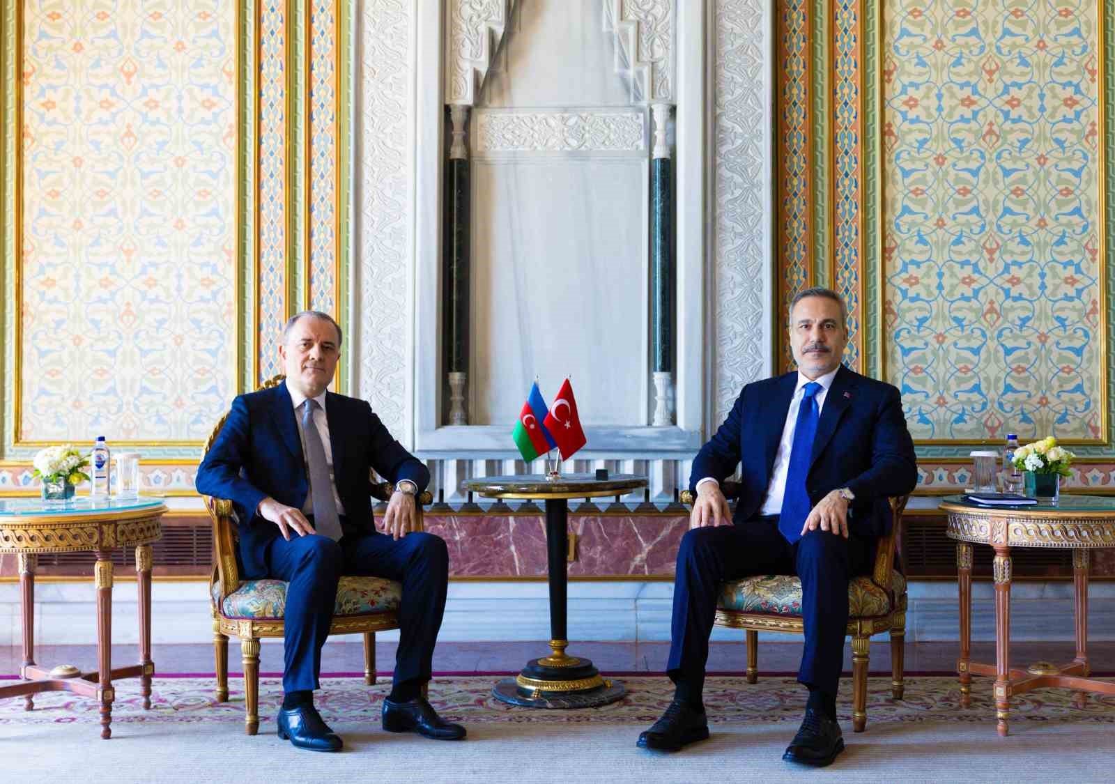 Dışişleri Bakanı Fidan, Azerbaycanlı mevkidaşıyla görüştü
