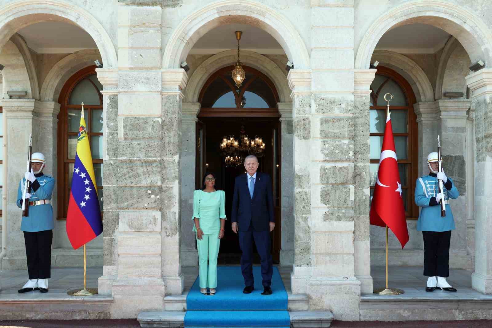 Cumhurbaşkanı Erdoğan, Venezuela Cumhurbaşkanı Vekili Rodriuez ile görüştü
