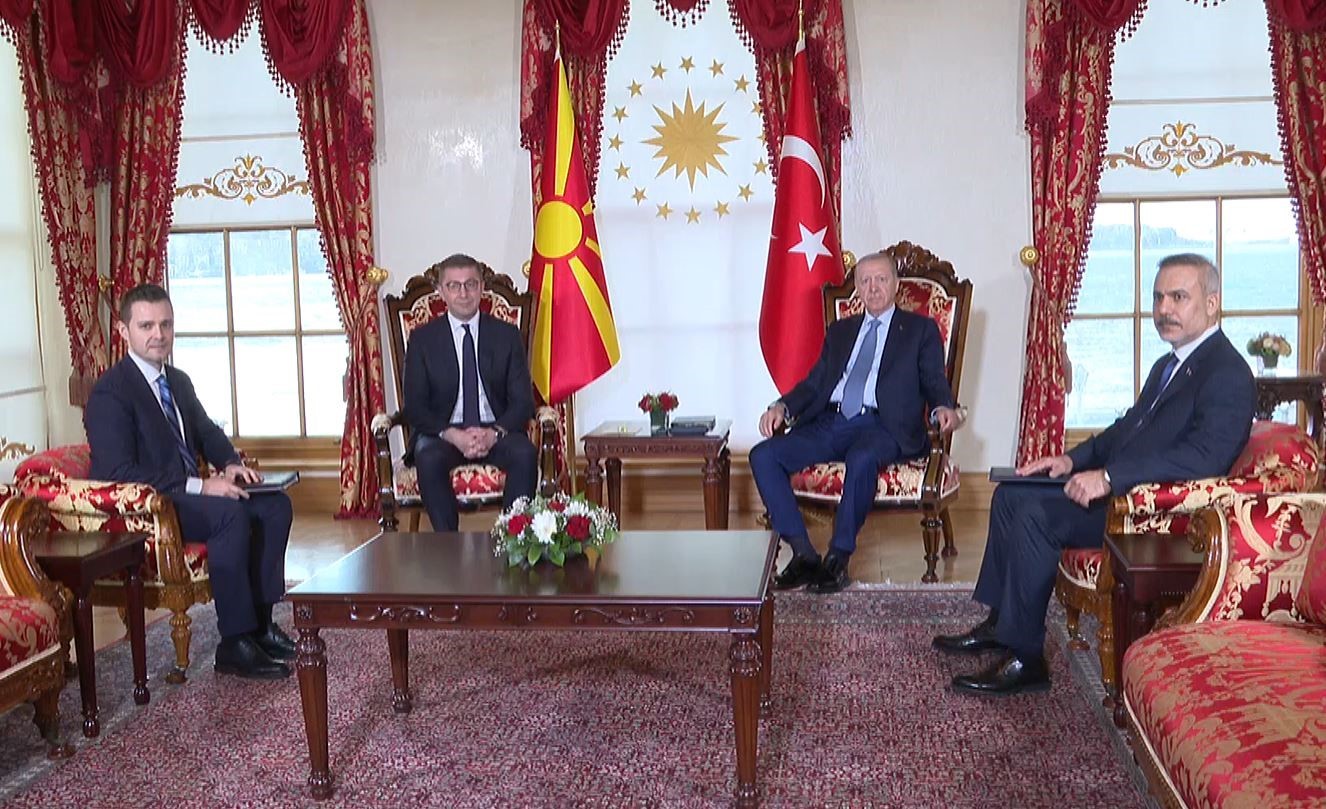 Cumhurbaşkanı Erdoğan, Kuzey Makedonya Başbakanı Mickoski’yi kabul etti