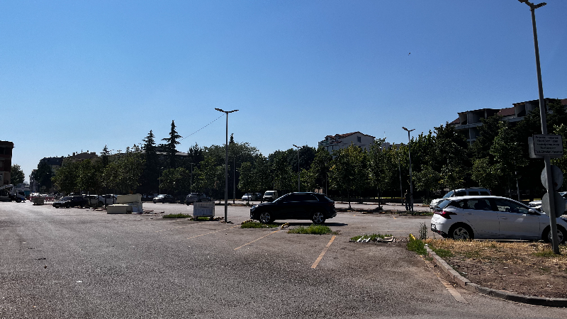 O otopark ücretli oluyor